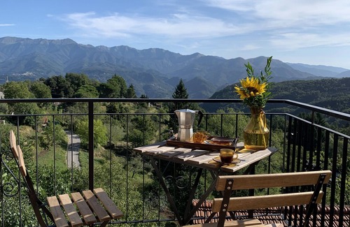 Borgo a Mozzano House | Situated in an authentic Tuscan hilltop village,n