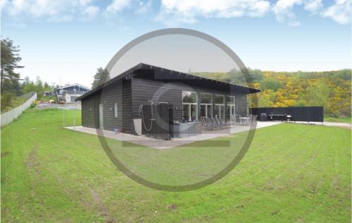 Handrup Strand House | Six-Bedroom Holiday Home In Ebeltoft