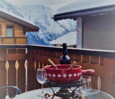 Bettmeralp Apartment | Ski-in, central and cosy in the Chalet Diana, free access to swimming pool
