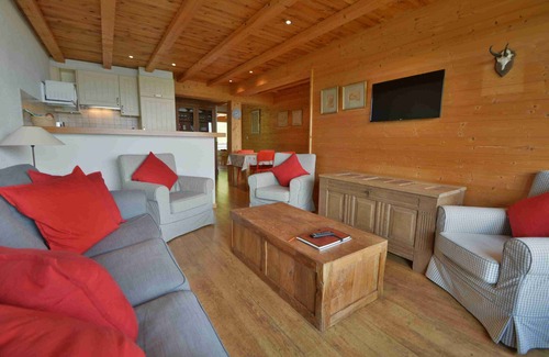 Val d'Illiez Apartment | Ski in & out at Portes du Soleil, sunny Sunjacques facing Dents du Midi