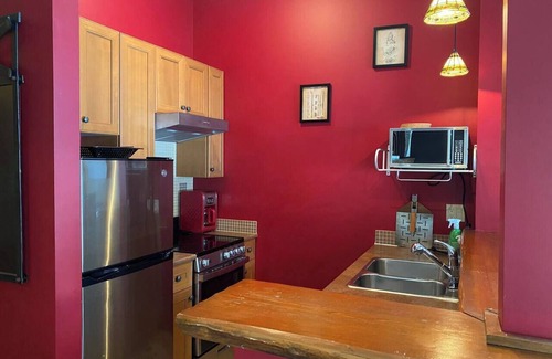 East Kootenay Condo | Ski In/Out. Mountain Side. Dog Friendly