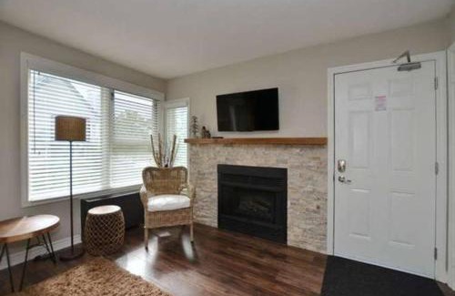 Craigleith House | #Ski-in/Ski-out Cozy Studio at North Creek Resort