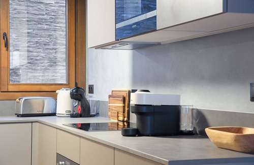 El Tarter Apartment | Ski-in/Ski-out Retreat with Pool, Sauna, and Gym