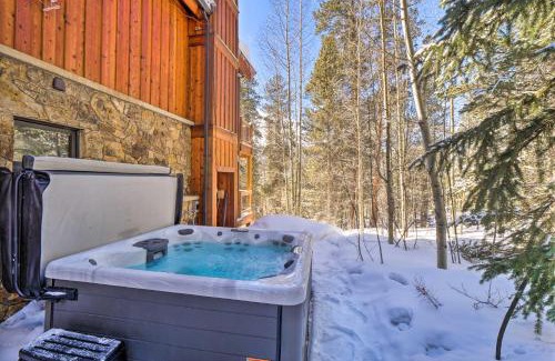 Weisshorn House | Skiers Dream with Hot Tub about Half Mi to Slopes!