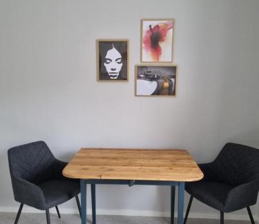 Docksta Apartment | Skulebergets Frestelse