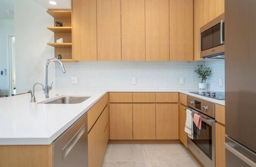 Ala Moana Condo | Sky Ala Moana 2908: 2 BR, 2 BA in Honolulu, Sleeps 4