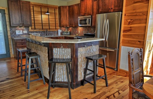 West Jefferson Cabin | Sky High-Open for Bookings! Views, Hot Tub, Game Room, Wi-Fi