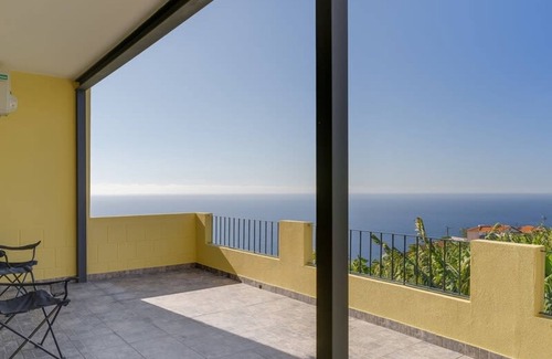 Calheta Apartment | Sky Ocean 2nd Floor Apartment
