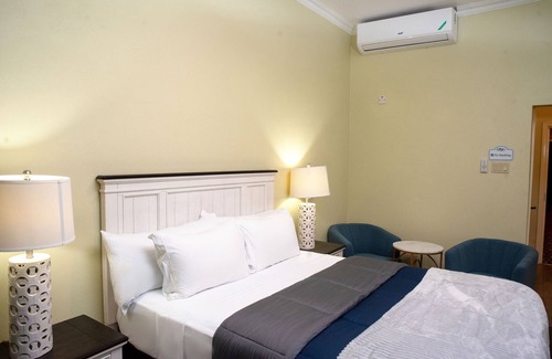 Buff Bay Bed & Breakfast | Sky's Villa Resort