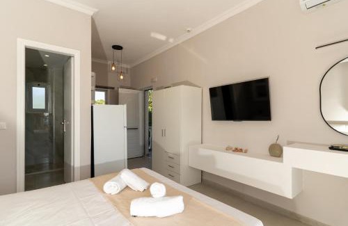 Tsilivi Apartment | SkyBlue Horizon Studio 3