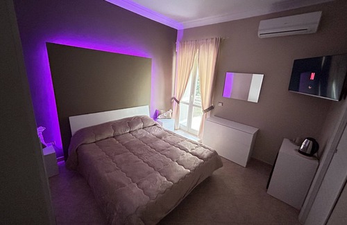 Naples Bed & Breakfast | Skycity b&b