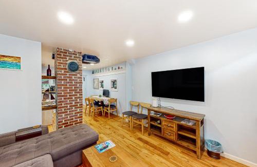 Historic District House | Skyline Sanctuary