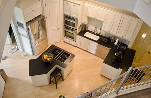 Barton Heights House | Skyline Views + Steps to Austin’s Best Dining