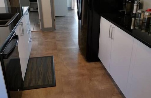 Wellington House | SkySuite on West Lake