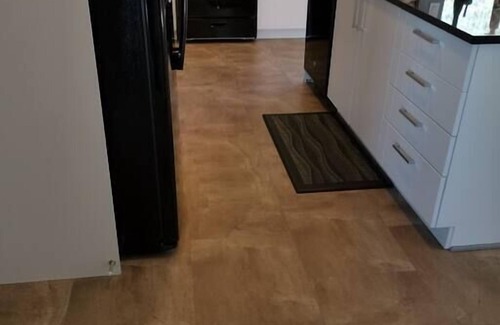 Wellington House | SkySuite on West Lake