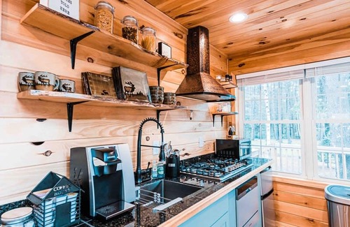 Belgrade House | Skyview Treehouse-amazing Views Of Belgrade Stream