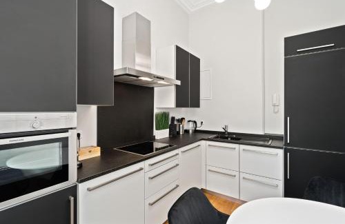 Limpertsberg Apartment | Sleek and Sophisticated in Prime Location