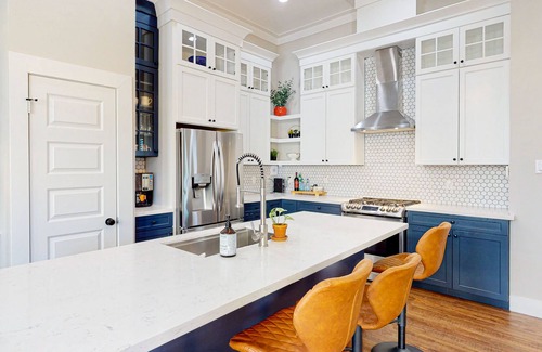 Garden Oaks House | Sleek, modern home in quiet location with fireplace, W/D, balcony, & AC