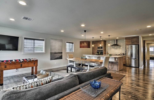 Astoria Condo | Sleek Riverfront Condo on Pier in Downtown Astoria