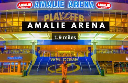 Historic Ybor Apartment | Sleek Ybor Studio Free Parking Minutes to DT