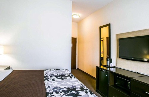 Wells Branch Hotel | Sleep Inn & Suites Austin North - I-35