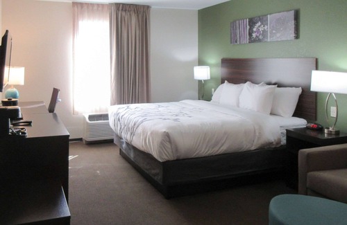 Chiloquin Hotel | Sleep Inn & Suites Chiloquin-Crater Lake Junction