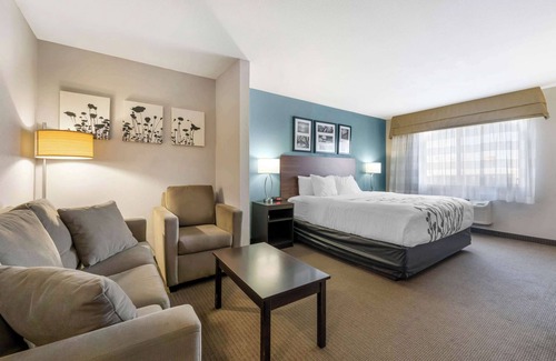 Hays Hotel | Sleep Inn & Suites Hays I-70