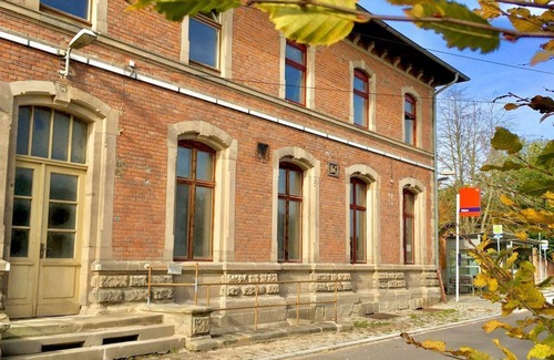 Nebra Apartment | Sleeping in the station - Suite - Nebra station