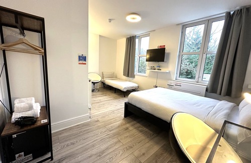 London Borough of Hounslow Hotel | Sleeplicity London Heathrow