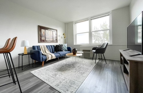 Corryville Apartment | Sleepover: Cozy 1BD/1BA + Gym - Cincinnati