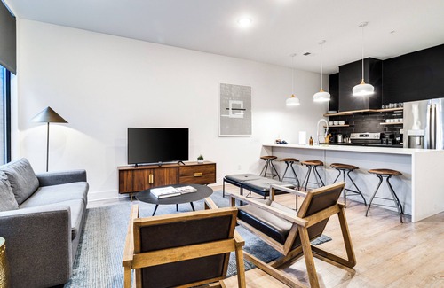 Nashville House | Sleeps 100 | Entire Newly-Built Hotel | The Grove