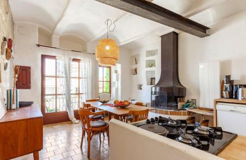 Aubais House | Slice of Castle in Aubais, very charming house
