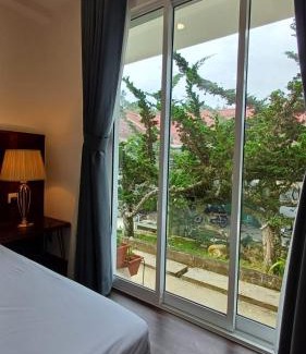 Kundasang Hotel | Sling & Stone Mountain Suites