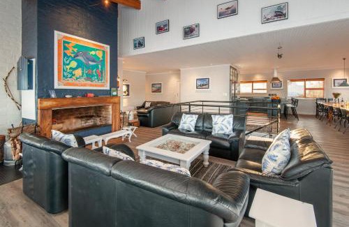 Van Dyks Bay House | Slip-A-Way Lodge