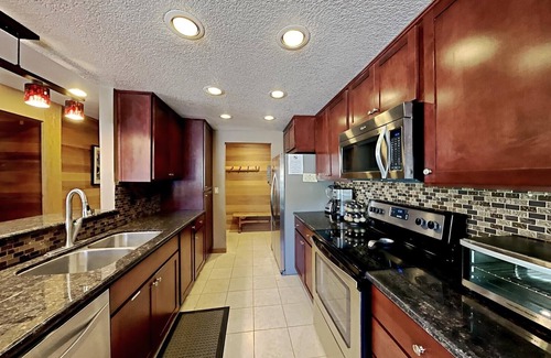 Mammoth Lakes Condo | Slopeside Deluxe 2 Bedroom Condo with Free Parking, Spa, Free Gondola (Sierra Megeve 25) by RedAwning