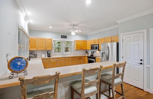 Vanderhorst Plantation House | SM14: 14 Silver Moss