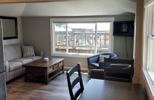 Battle Lake Cabin | Small 2-bedroom With Private Deck Overlooking Otter Tail Lake