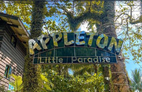 Real Hotel | Small Deluxe Adjacent Room