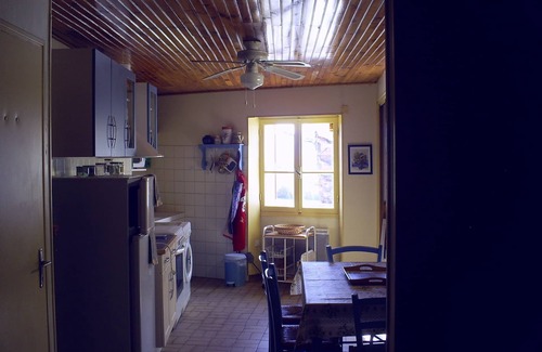 Theze House | Small house in center of Theze, with supurb views of the Durance river valley,