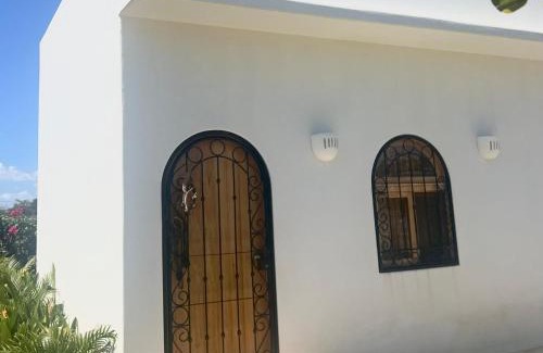 Jiquelite Apartment | Small Modern Casita Studio w Hot Water and AC