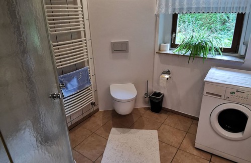 Stadtbezirk Nord Apartment | Small room with bathroom