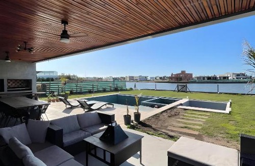 Guillermo Hudson House | Small villa near Buenos Aires