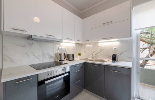 Agia Paraskevi Apartment | Smart Chic 1BR Apartment in Agia Paraskevi