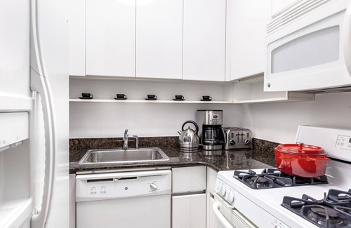 Sutton Place Apartment | Smart Sutton Place 2BR w/Gym, Pool, near Central Park, by Blueground