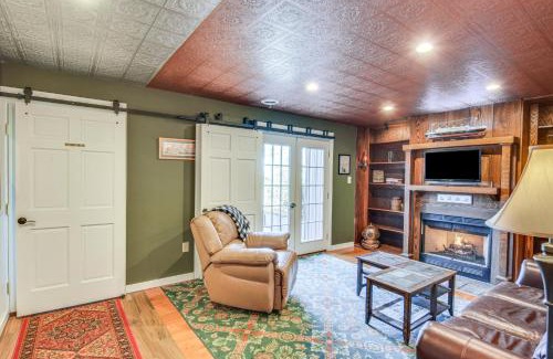 Smethport Apartment | Smethport Vacation Rental with Fireplace and Lake View
