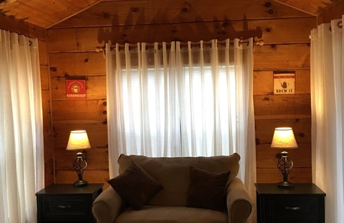 Maggie Valley Cabin | Smoky View Cottages & RV Resorts