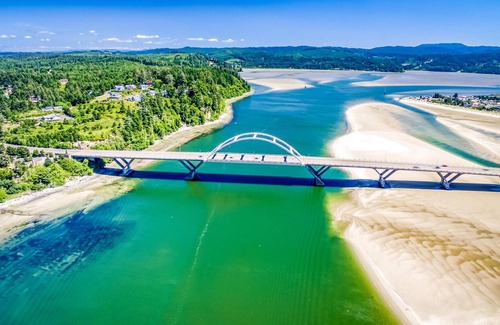 Waldport House | Smooth Sailing