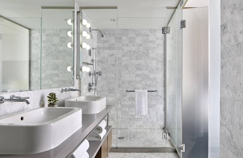 Tribeca Hotel | Smyth Suite at Smyth Tribeca, Close to Brooklyn Bridge, Rockefeller Center!