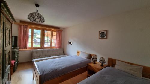 Lauenen Bed & Breakfast | Snow+Surf B&B
