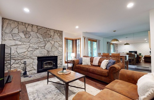 Mammoth Lakes Condo | Snowcreek III 441 Pet-Friendly, BBQ Grill, Updated and On the Snowcreek Meadow by RedAwning